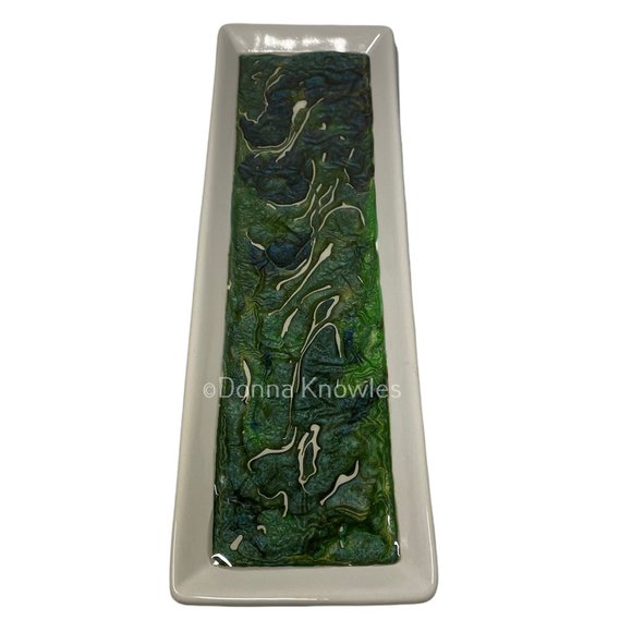 NWOT Fluid Art Ceramic Tray with Metal Stand